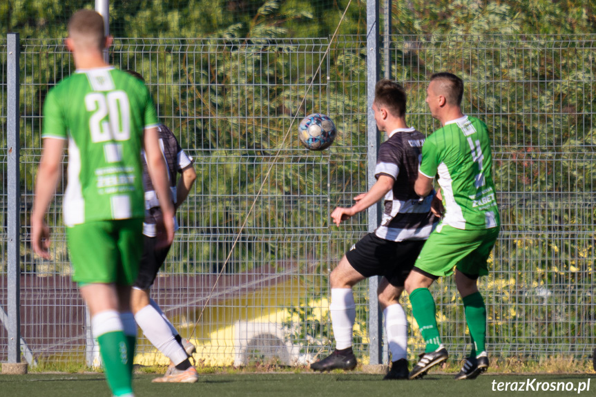 Przełęcz Dukla - Czarni 1910 Jasło 1:5