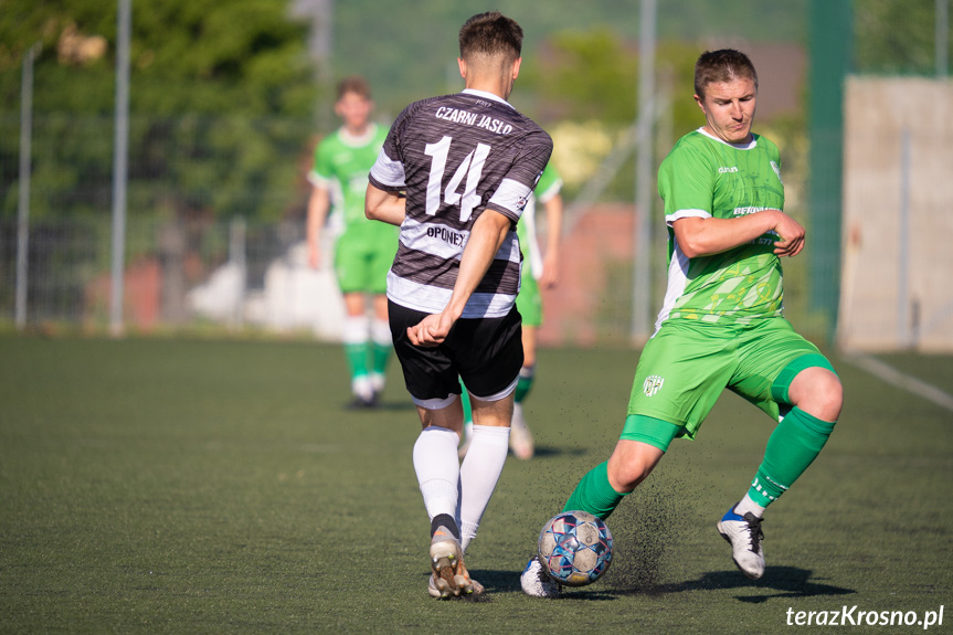 Przełęcz Dukla - Czarni 1910 Jasło 1:5