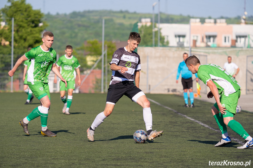 Przełęcz Dukla - Czarni 1910 Jasło 1:5