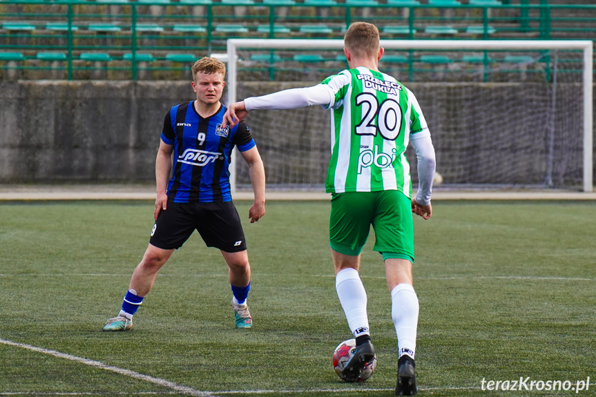 Przełęcz Dukla - Nafta Splast Jedlicze 3:0