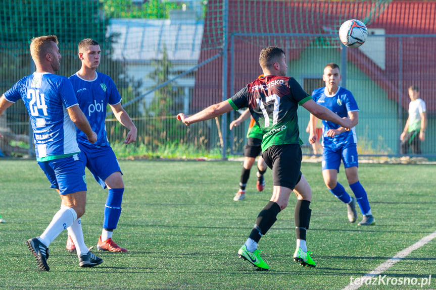 Przełęcz Dukla - Zamczysko Mrukowa 1:5