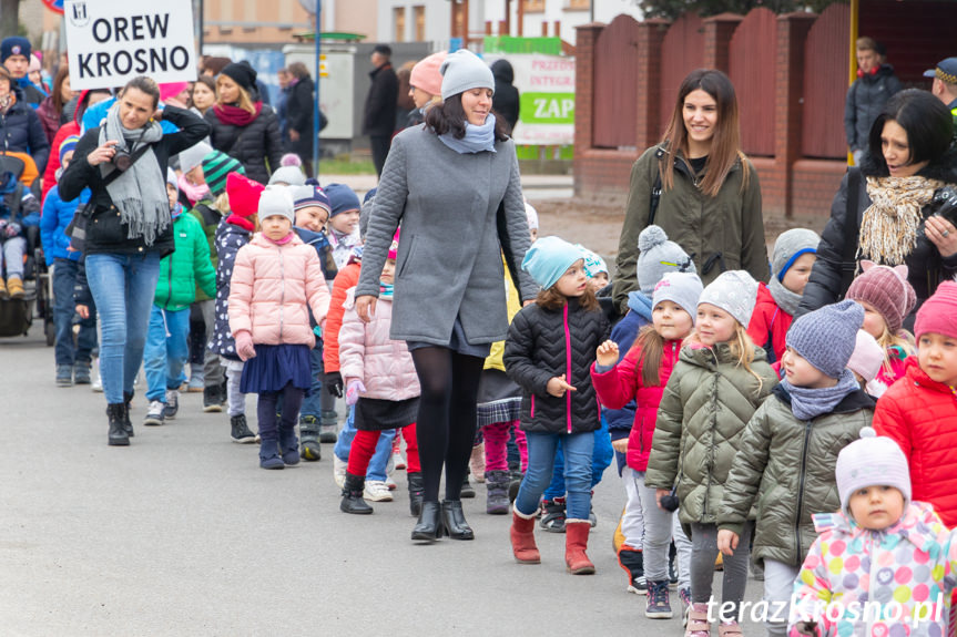 Przemarsz ulicami Krosna z okazji Światowego Dnia Zespołu Downa