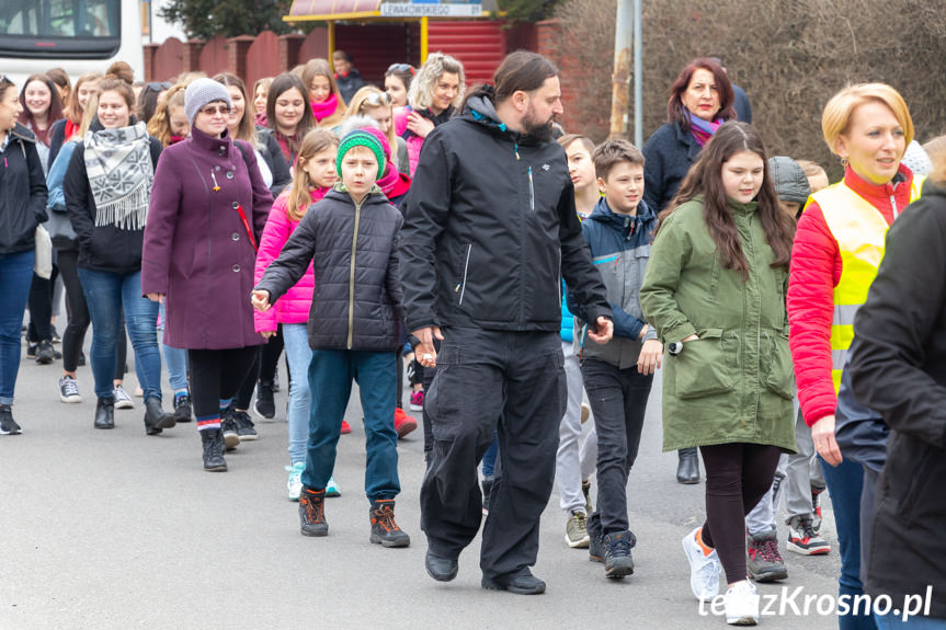 Przemarsz ulicami Krosna z okazji Światowego Dnia Zespołu Downa