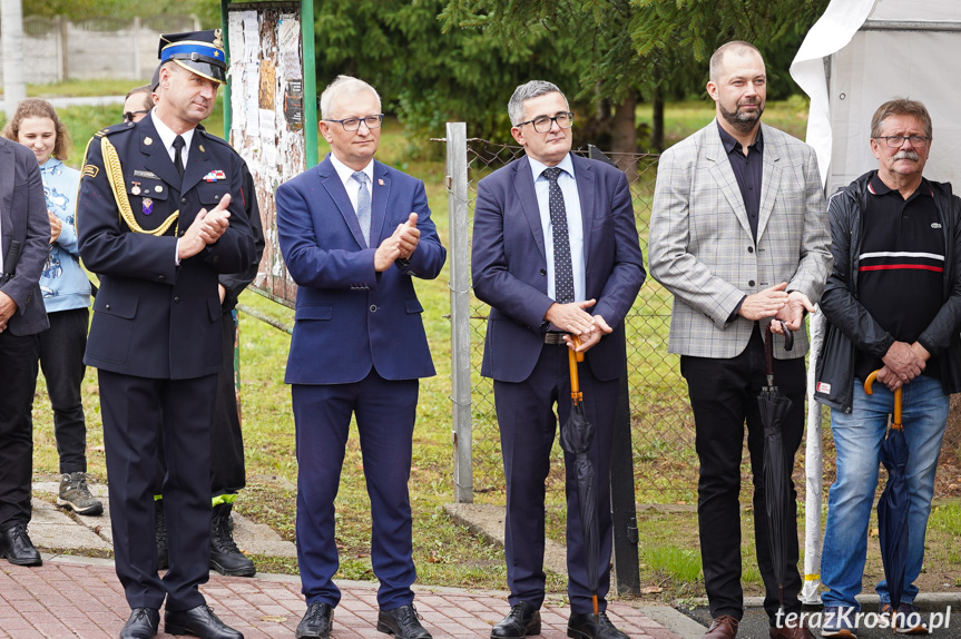 Przy remizie OSP Polanka stanął pomnik św. Floriana