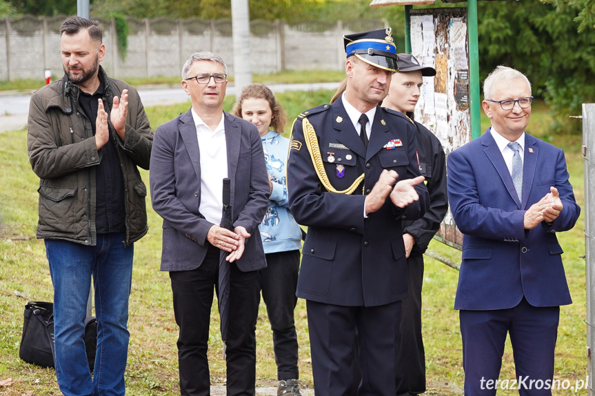 Przy remizie OSP Polanka stanął pomnik św. Floriana