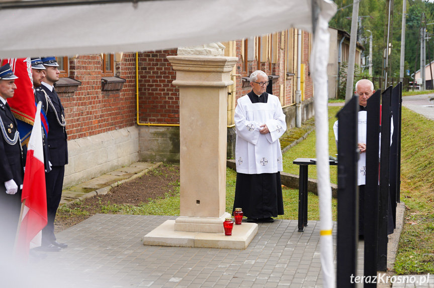 Przy remizie OSP Polanka stanął pomnik św. Floriana