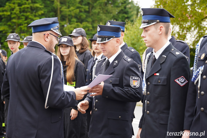 Przy remizie OSP Polanka stanął pomnik św. Floriana