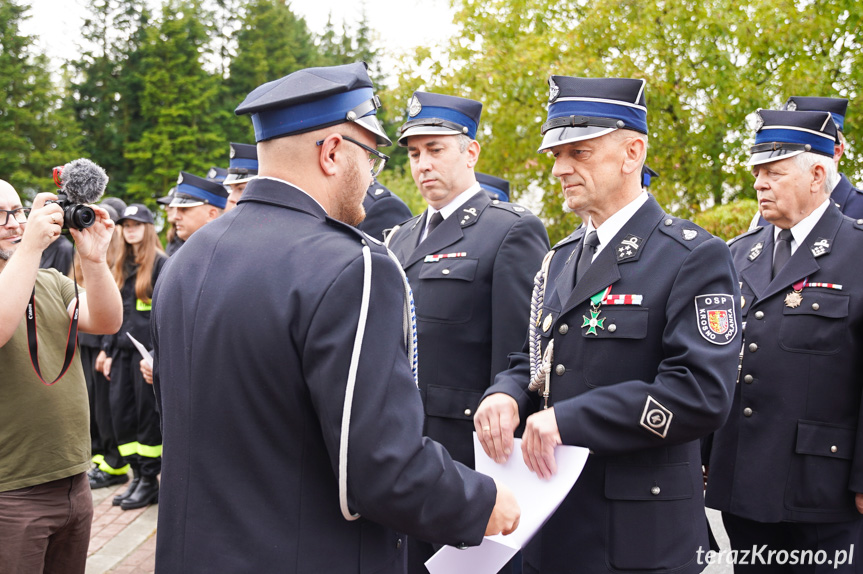 Przy remizie OSP Polanka stanął pomnik św. Floriana