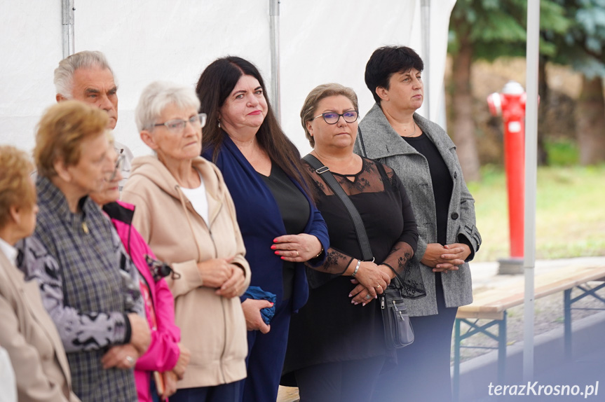 Przy remizie OSP Polanka stanął pomnik św. Floriana