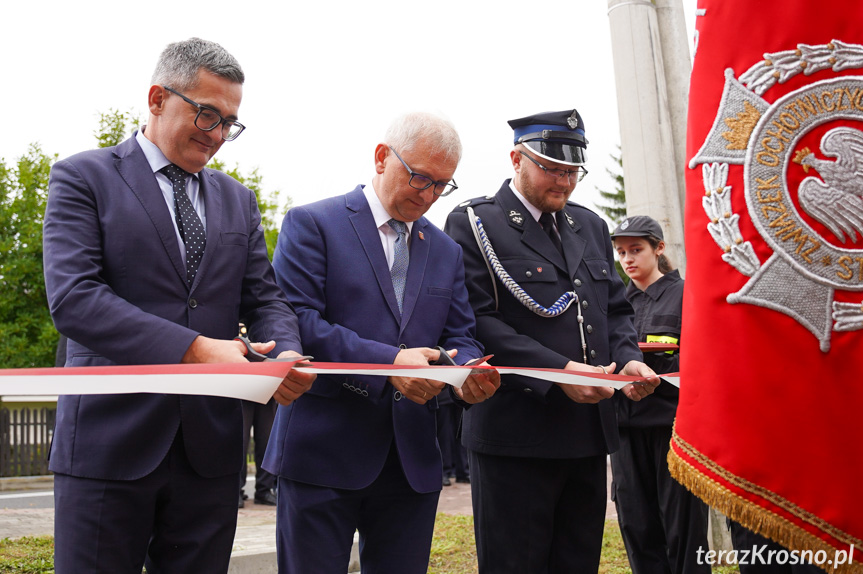 Przy remizie OSP Polanka stanął pomnik św. Floriana