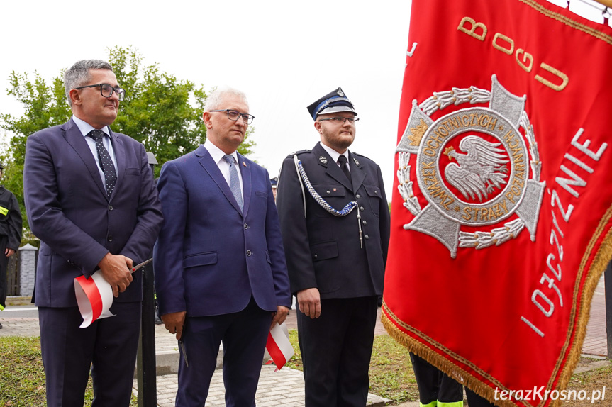 Przy remizie OSP Polanka stanął pomnik św. Floriana