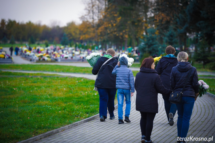 Przygotowania do Wszystkich Świętych 2024 w Krośnie