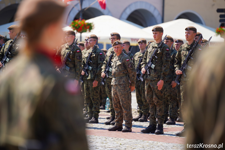 Przysięga żołnierzy WOT w Krośnie