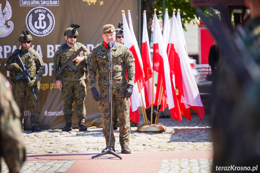 Przysięga żołnierzy WOT w Krośnie