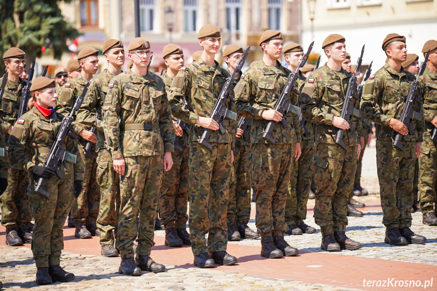 Przysięga żołnierzy WOT w Krośnie