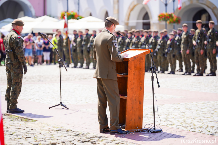 Przysięga żołnierzy WOT w Krośnie