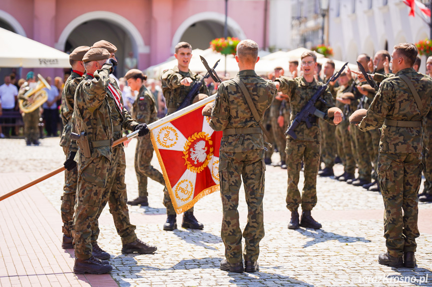 Przysięga żołnierzy WOT w Krośnie