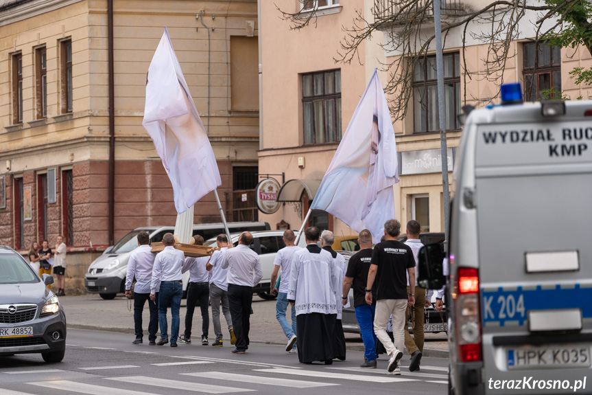 Różaniec ulicami Krosna