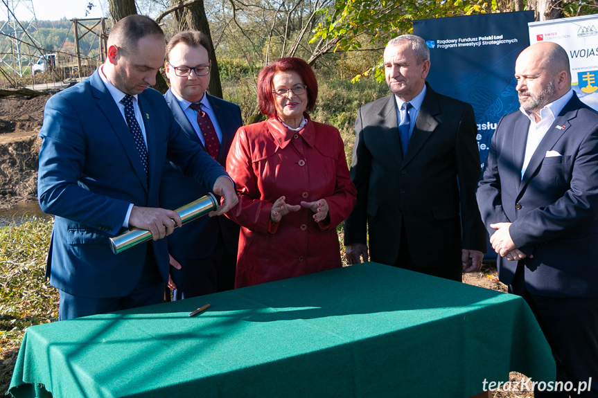 Rozpoczęcie budowy mostu w Łękach Strzyżowskich