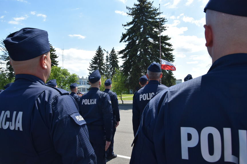 Ślubowanie nowych policjantów