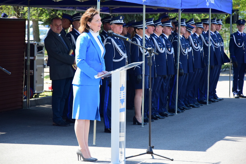 Ślubowanie nowych policjantów