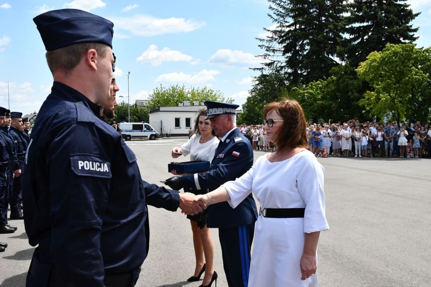 Ślubowanie nowych policjantów