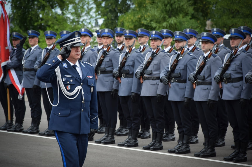 Ślubowanie nowych policjantów