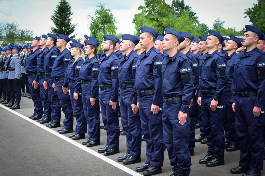 Ślubowanie nowych policjantów