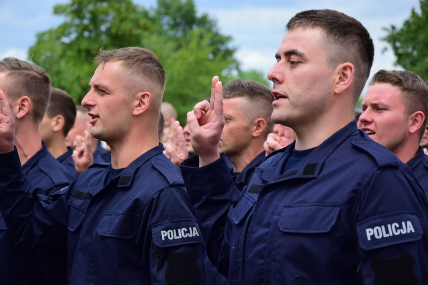 Ślubowanie nowych policjantów