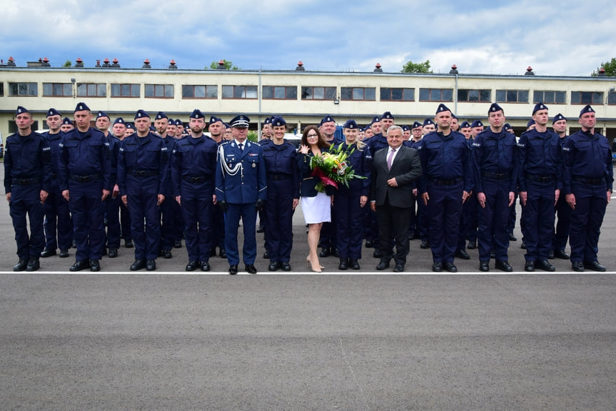 Ślubowanie nowych policjantów