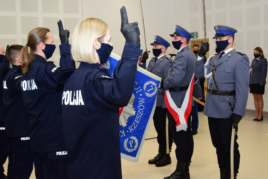 Ślubowanie policjantów w Rzeszowie