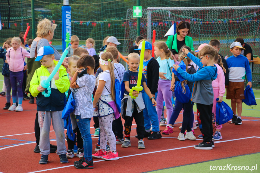 Sportowy dzień z Aktywną Szkołą w Zespole Szkół w Iwoniczu