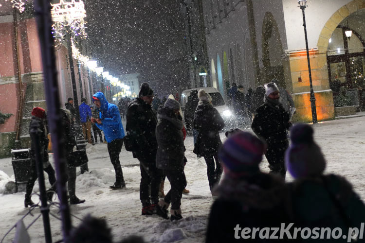 Spotkanie z mikołajem na rynku w Krośnie