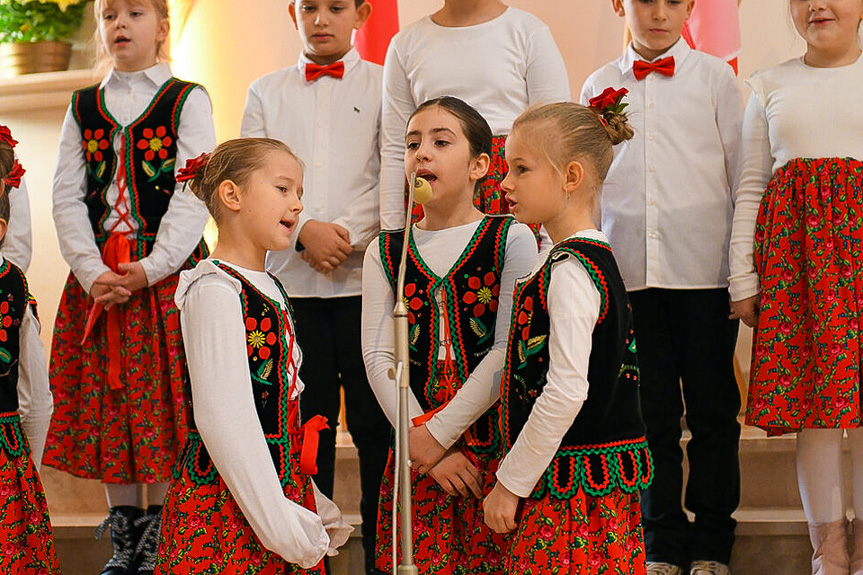 Środowiskowe Obchody Święta Niepodległości w SP w Potoku