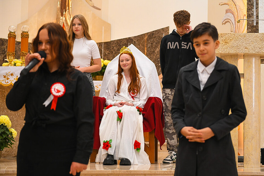 Środowiskowe Obchody Święta Niepodległości w SP w Potoku