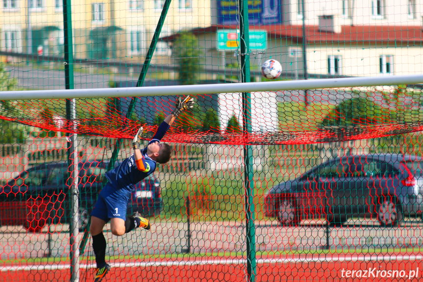 Start Rymanów - Zamczysko Odrzykoń 12-1 