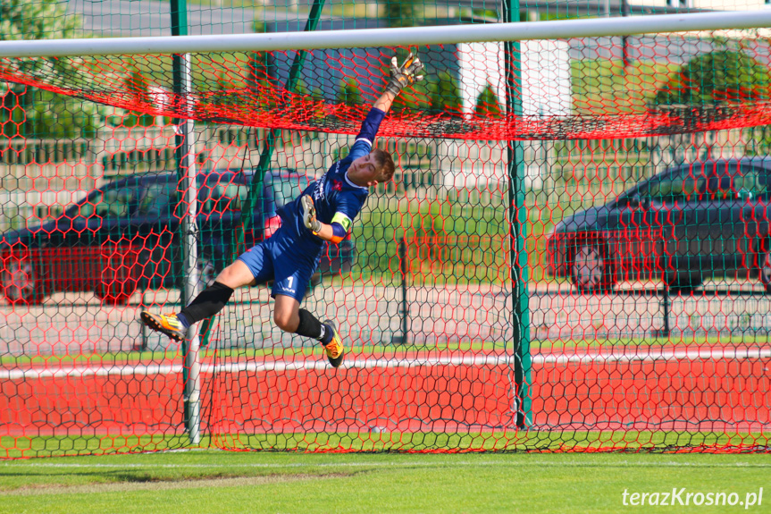 Start Rymanów - Zamczysko Odrzykoń 12-1 