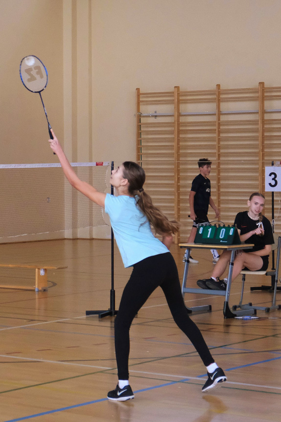 Świąteczne rozgrywki w badmintonie 