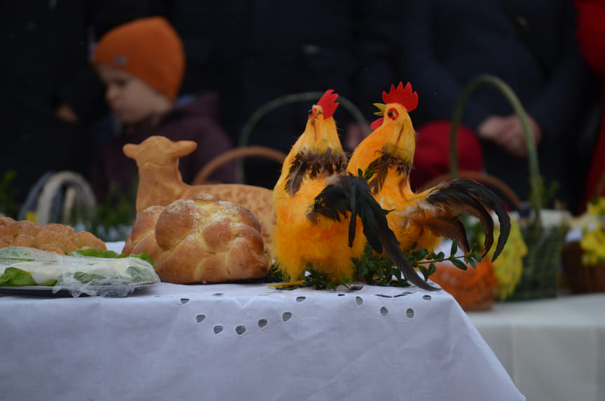 Święcenie pokarmów na krośnieńskim rynku