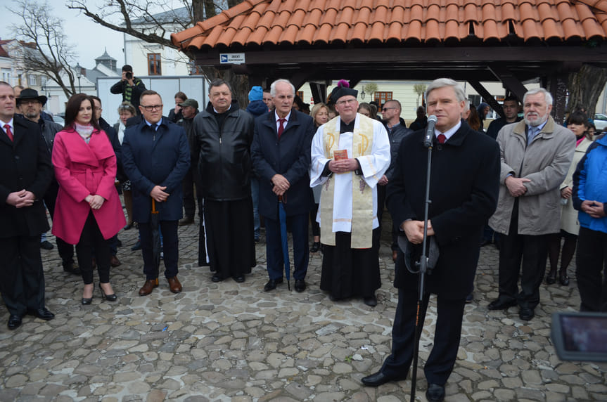 Święcenie pokarmów na krośnieńskim rynku