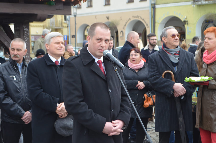 Święcenie pokarmów na krośnieńskim rynku