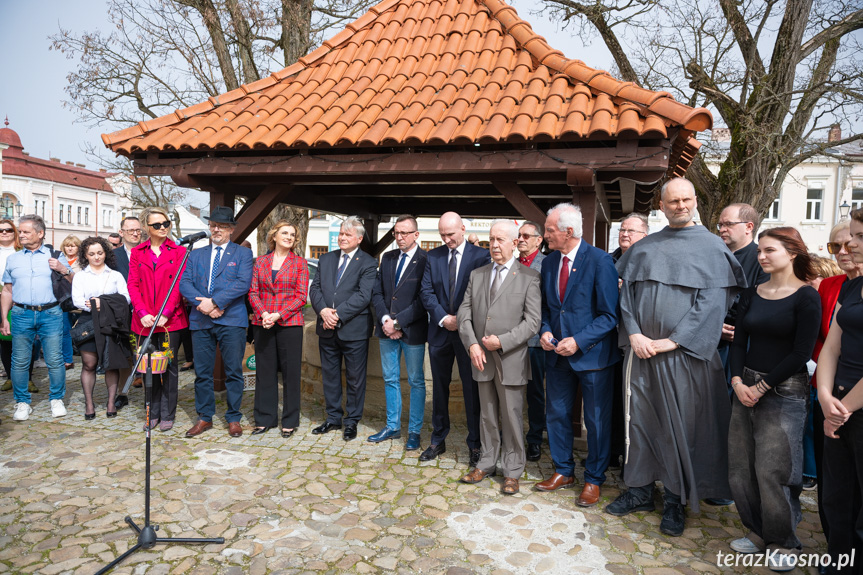 Święcenie pokarmów na rynku w Krośnie