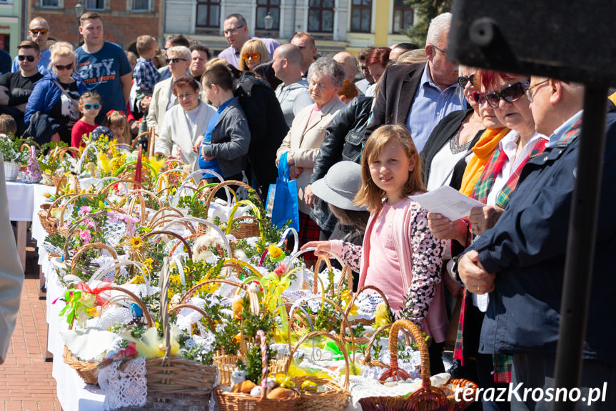 Święcenie pokarmów w Krośnie