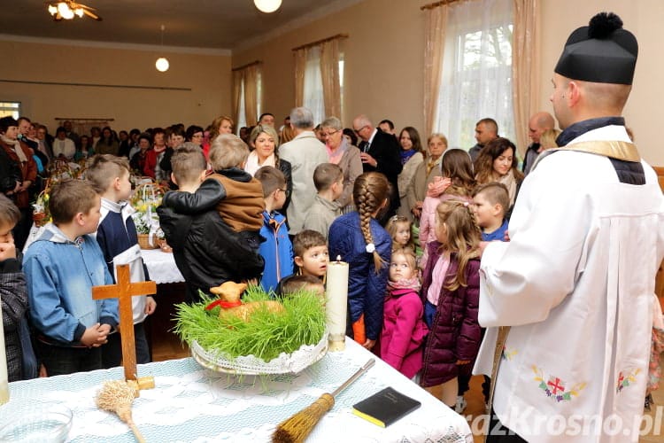 Święcenie pokarmów w Machnówce