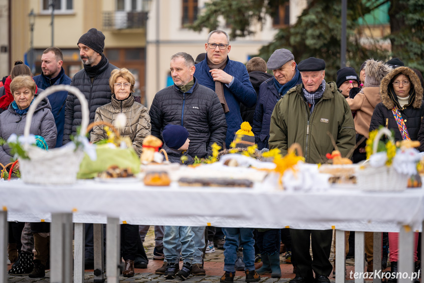 Święcenie Pokarmów Wielkanocnych na krośnieńskim Rynku