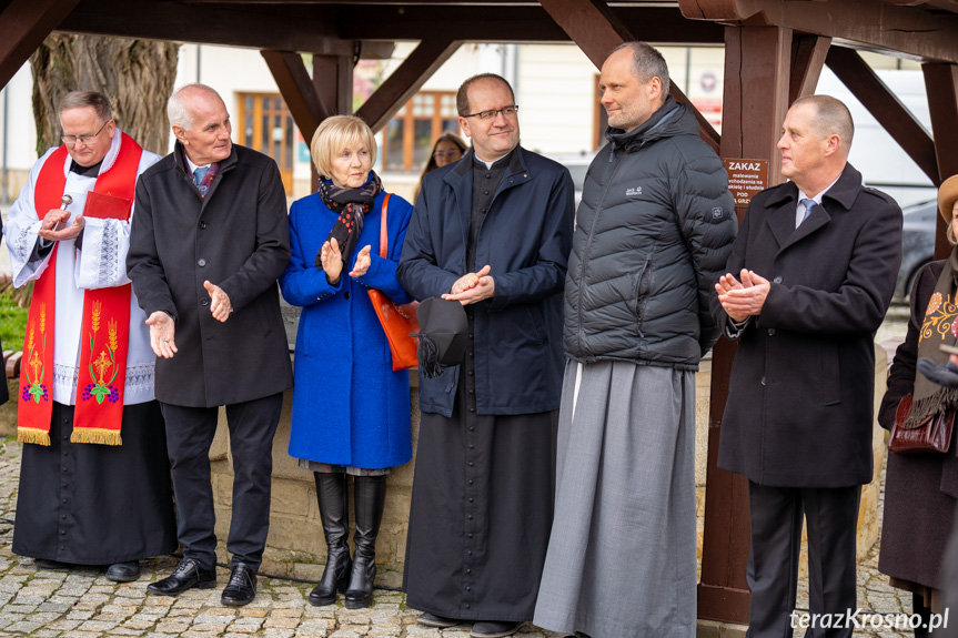 Święcenie Pokarmów Wielkanocnych na krośnieńskim Rynku