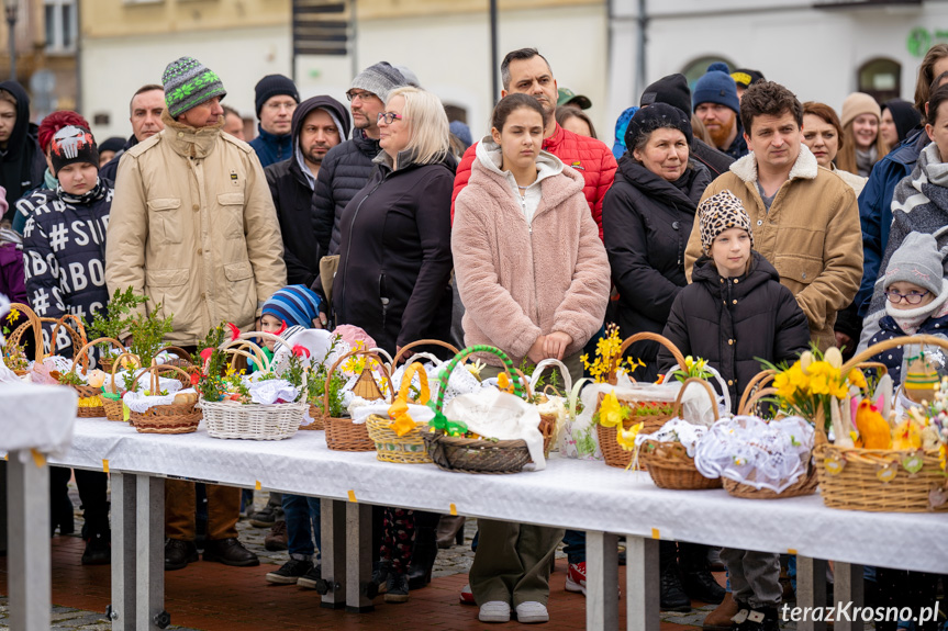 Święcenie Pokarmów Wielkanocnych na krośnieńskim Rynku