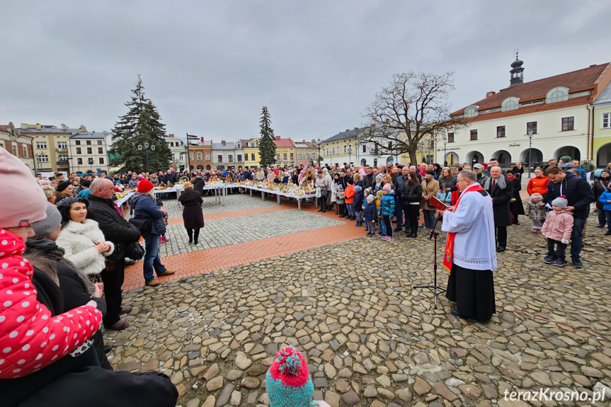 Święcenie Pokarmów Wielkanocnych na krośnieńskim Rynku