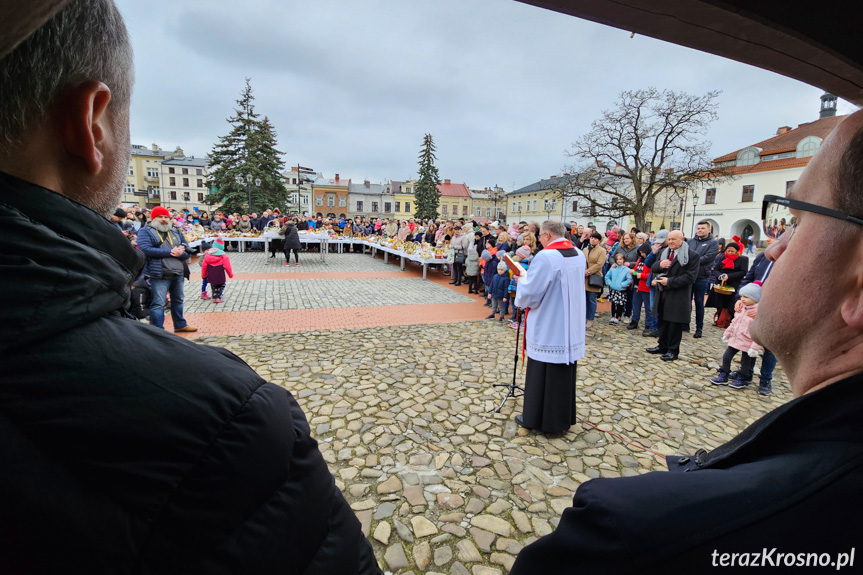 Święcenie Pokarmów Wielkanocnych na krośnieńskim Rynku