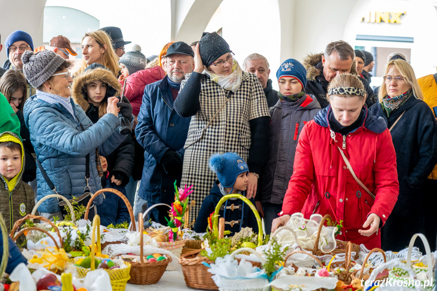 Święcenie Pokarmów Wielkanocnych na krośnieńskim rynku